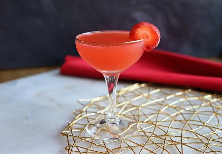Read more about the article Shochu Cocktail Recipe: Strawberry Jalapeño Daiquiri