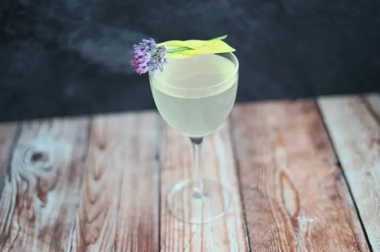 Read more about the article Shochu Cocktail Recipe: French 75 J