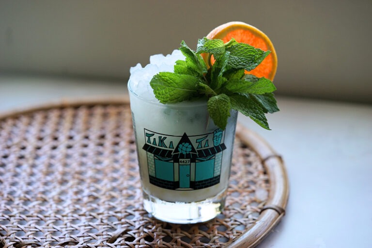 Read more about the article Cocktail Recipe: Pebble Charm